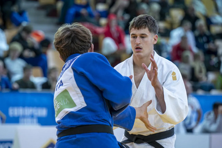 Zgodovinski uspeh za moški judo v Kamniku – Leon Adrović podprvak evropskega kadetskega pokala v Mariboru (1)
